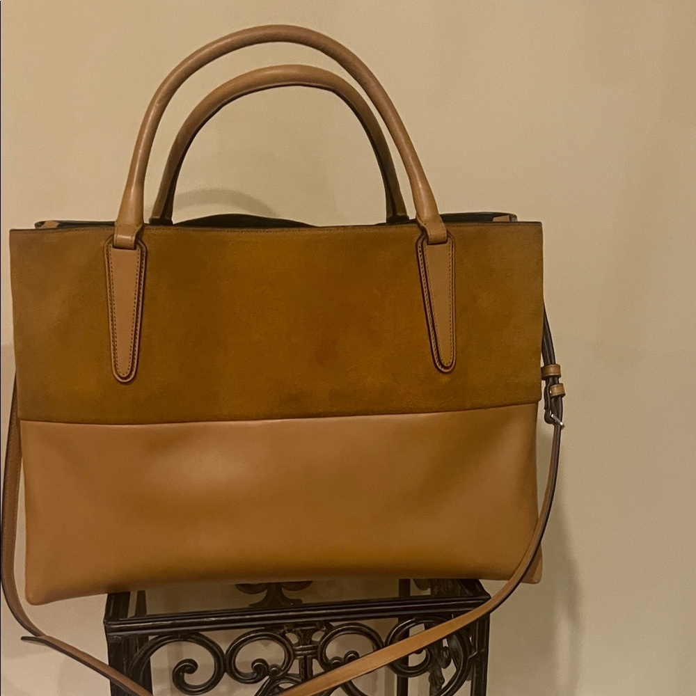 FINAL PRICE COACH Tan Leather/Suede Large Burrough Bag - Picture 5 of 16
